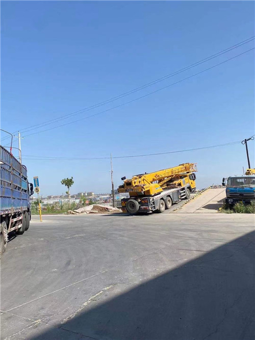 临桂区25吨吊车的租赁价格大概是多少？